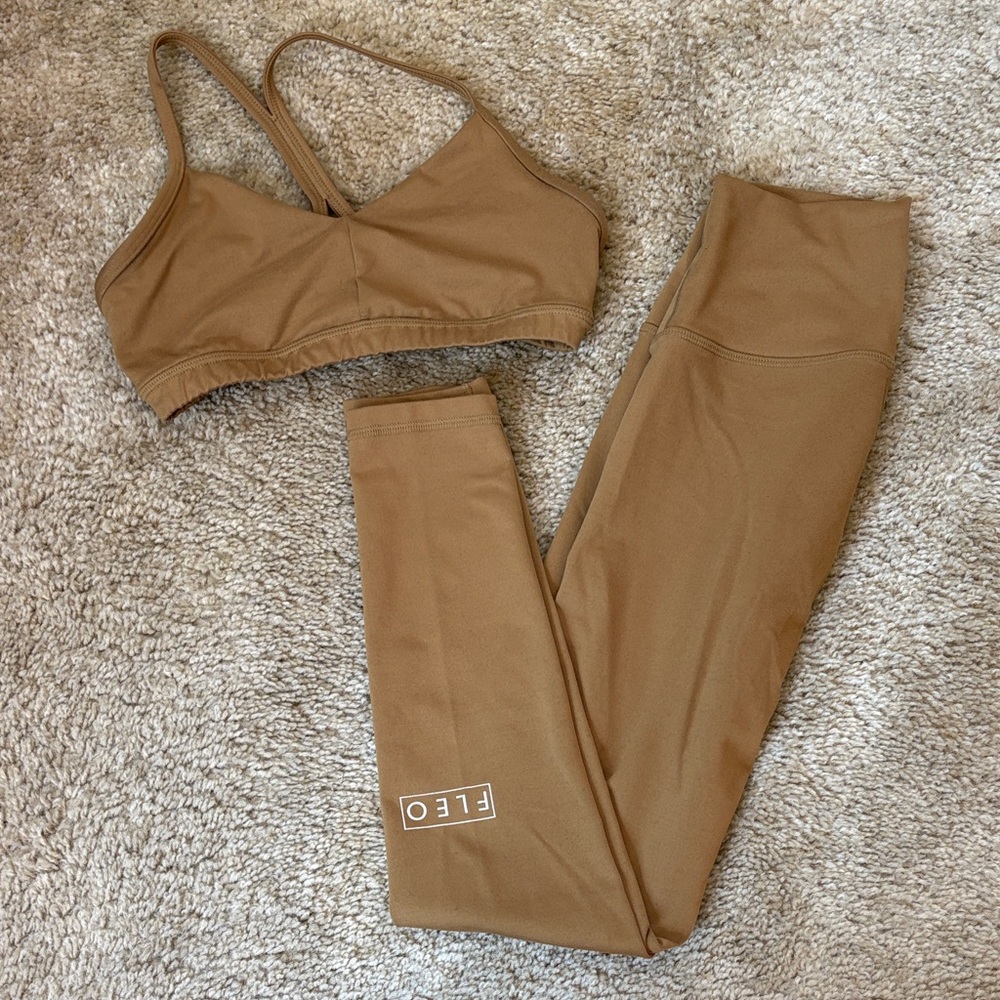 Fleo Honey Gold Tux